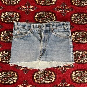 Vintage orange tab Levi’s mini skirt
